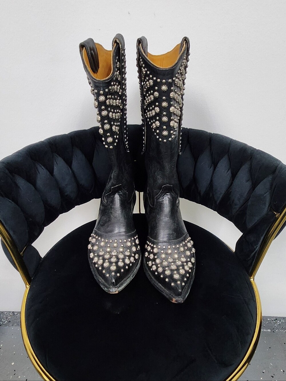 Old Gringo Leigh Anne Black Studded Leather Cowboy Boots Size 8